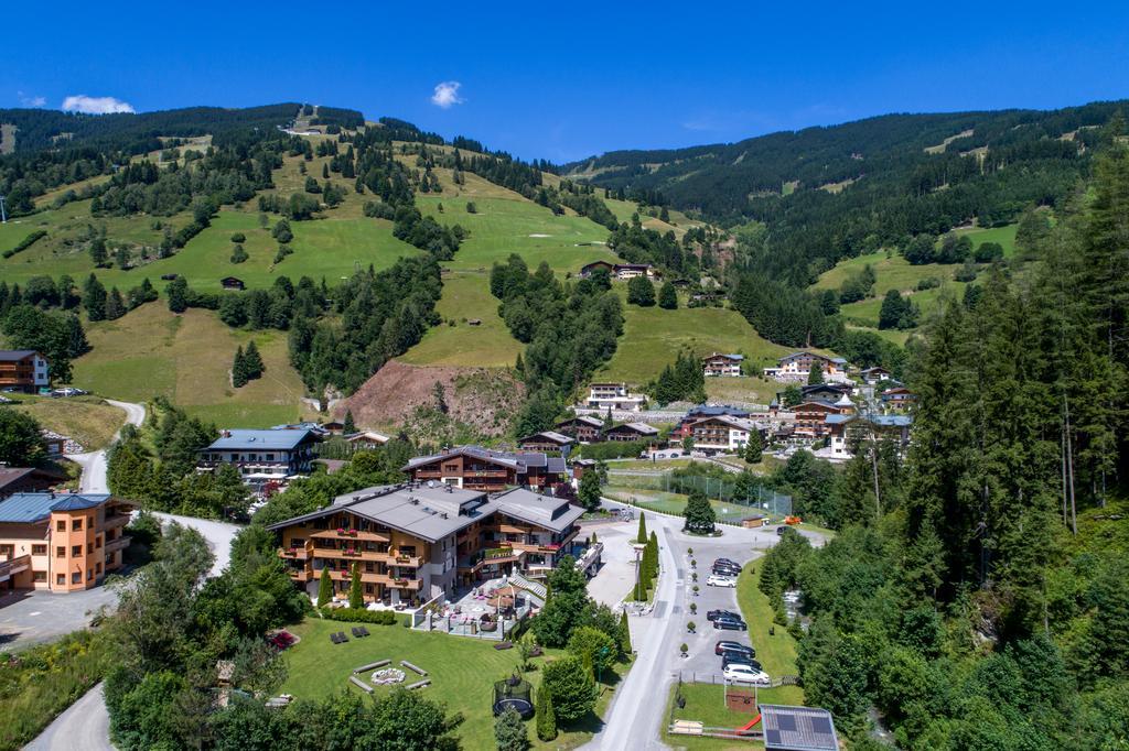 Hotel Interstar Saalbach-Hinterglemm Eksteriør bilde